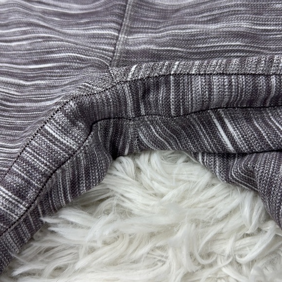 Lululemon Align Crop *21" Mini Space Dye Herringbone Jacquard Heathered Black - Picture 2 of 5